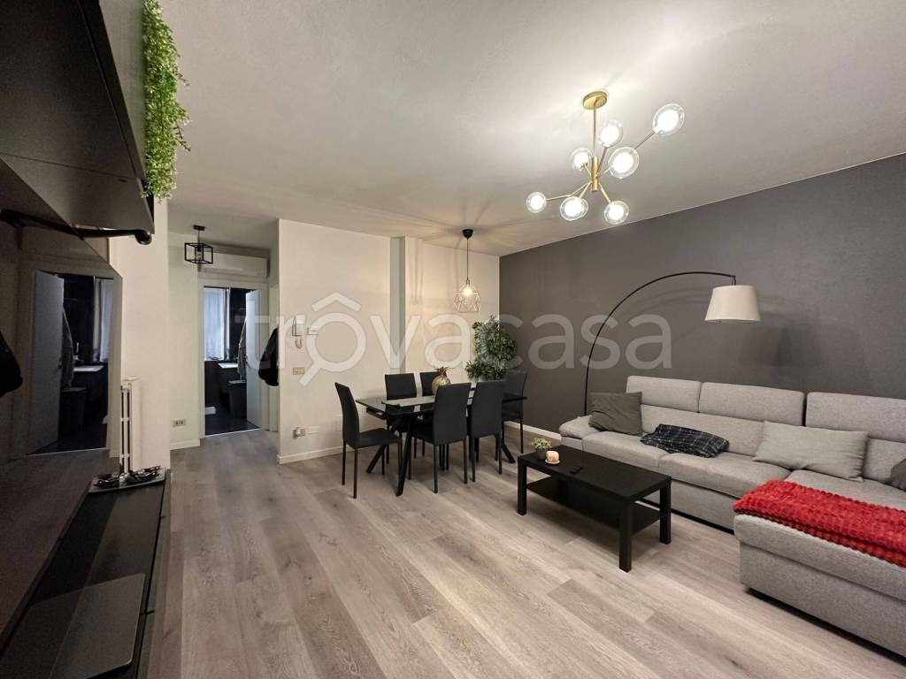 immagine annuncio 2 di 12