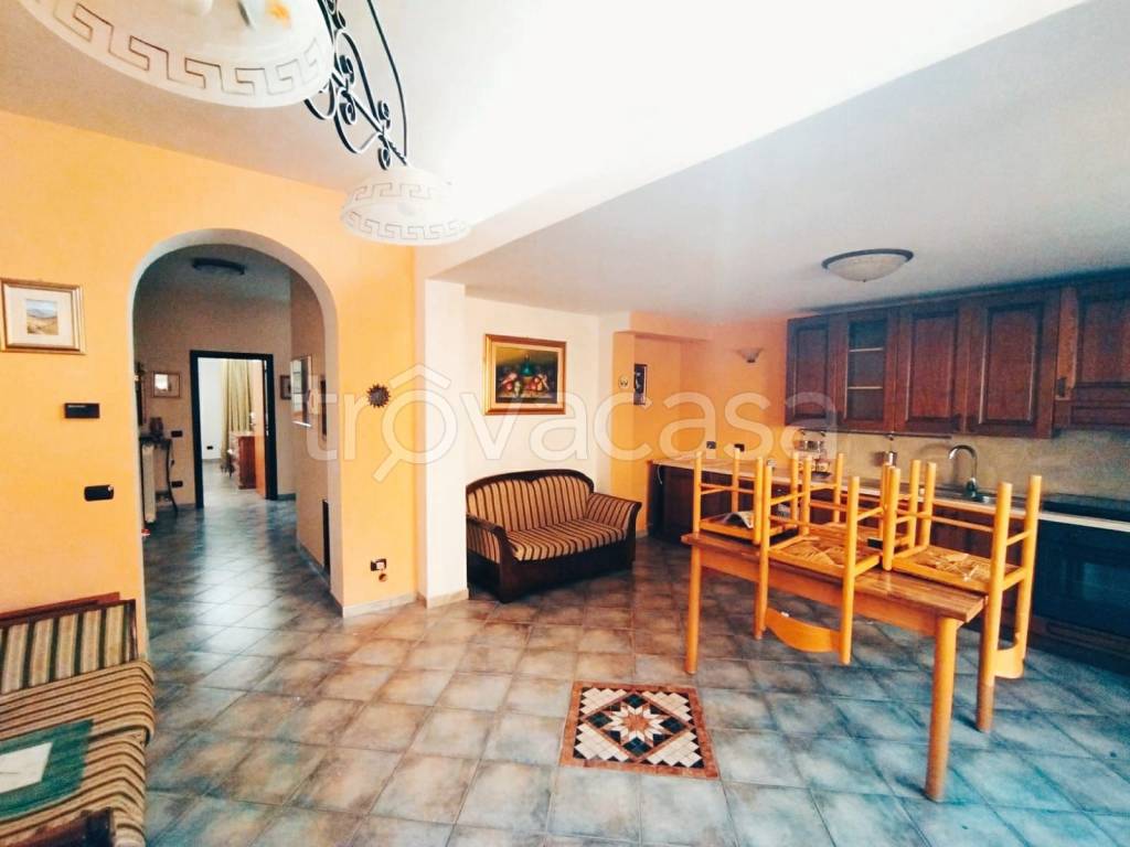 immagine annuncio 1 di 8