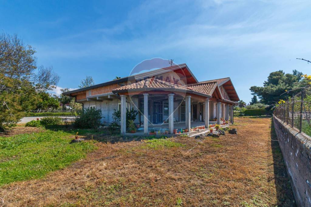 casa indipendente in vendita a Belpasso