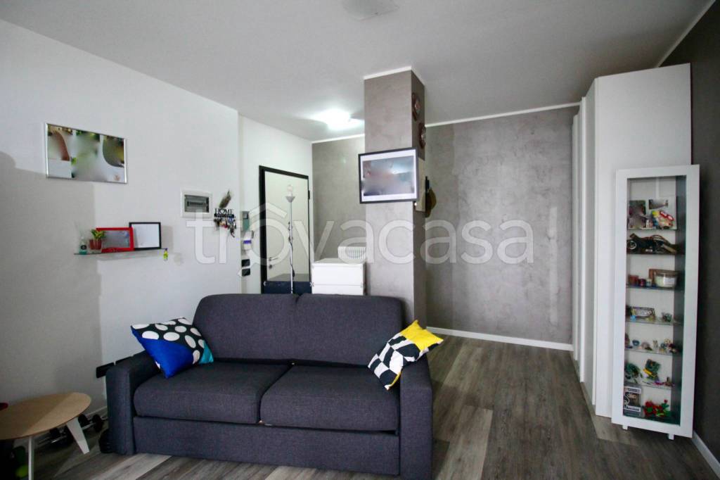 immagine annuncio 1 di 8