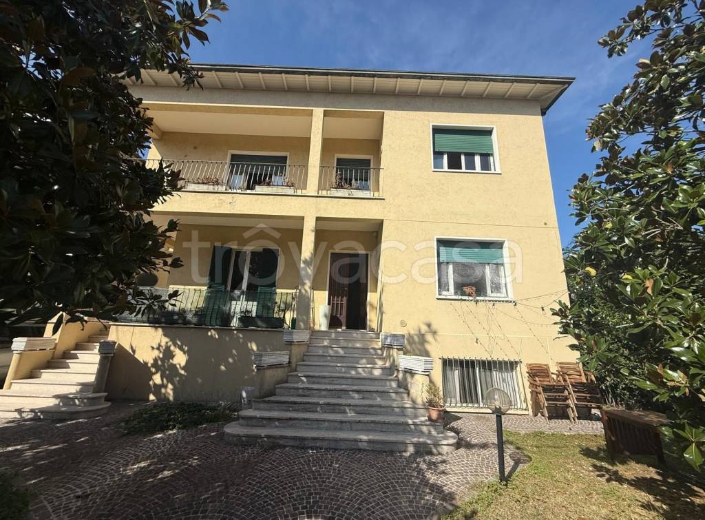 immagine annuncio 1 di 12