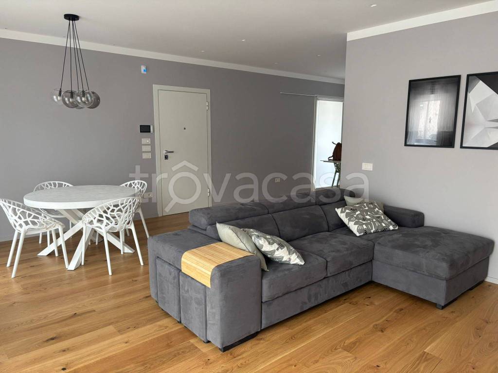 immagine annuncio 1 di 8