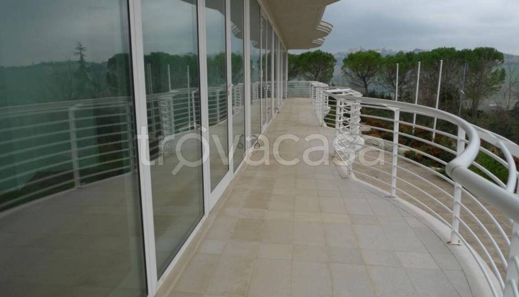 immagine annuncio 1 di 8