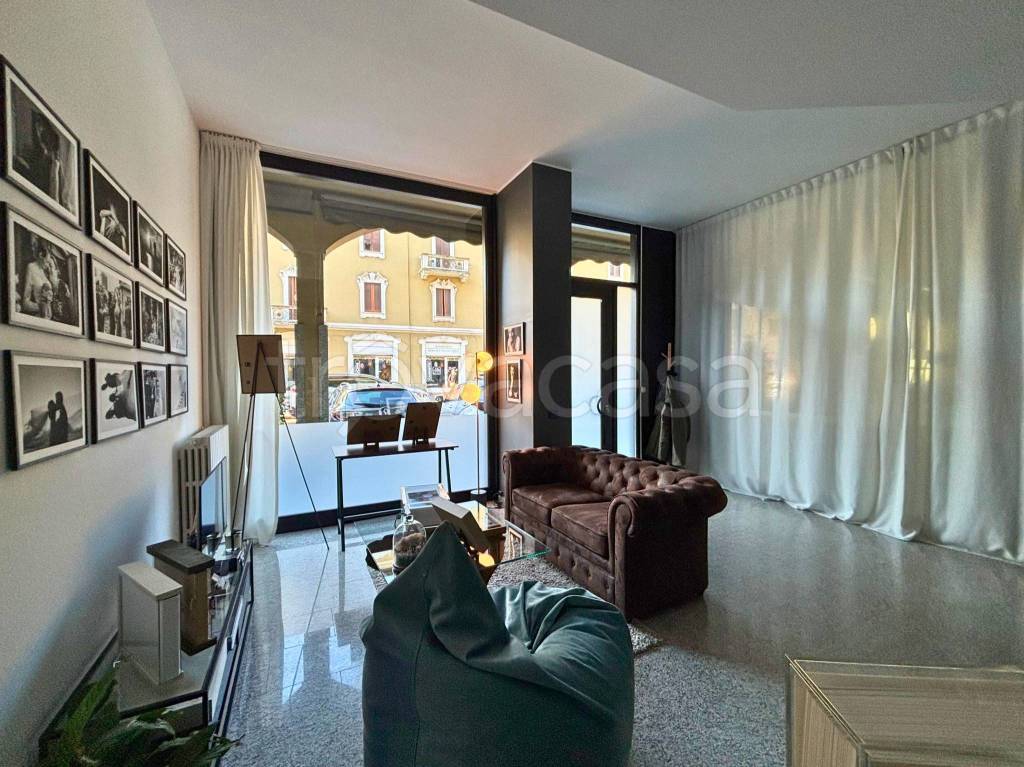 immagine annuncio 1 di 12