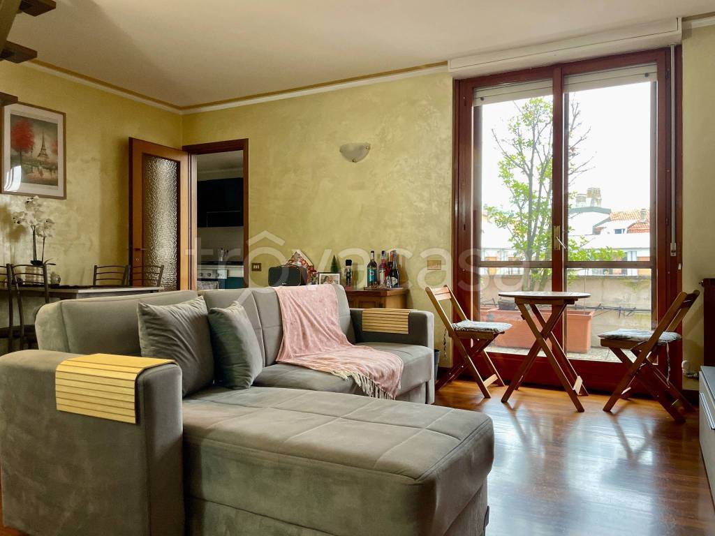 immagine annuncio 1 di 15