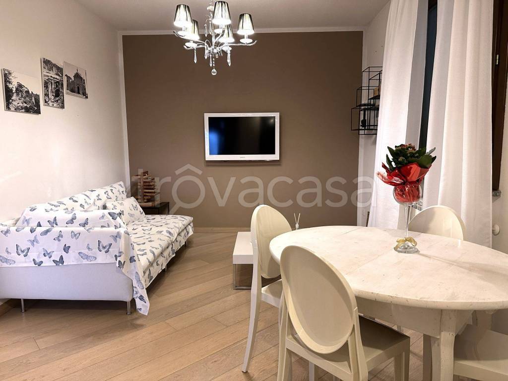 immagine annuncio 1 di 12