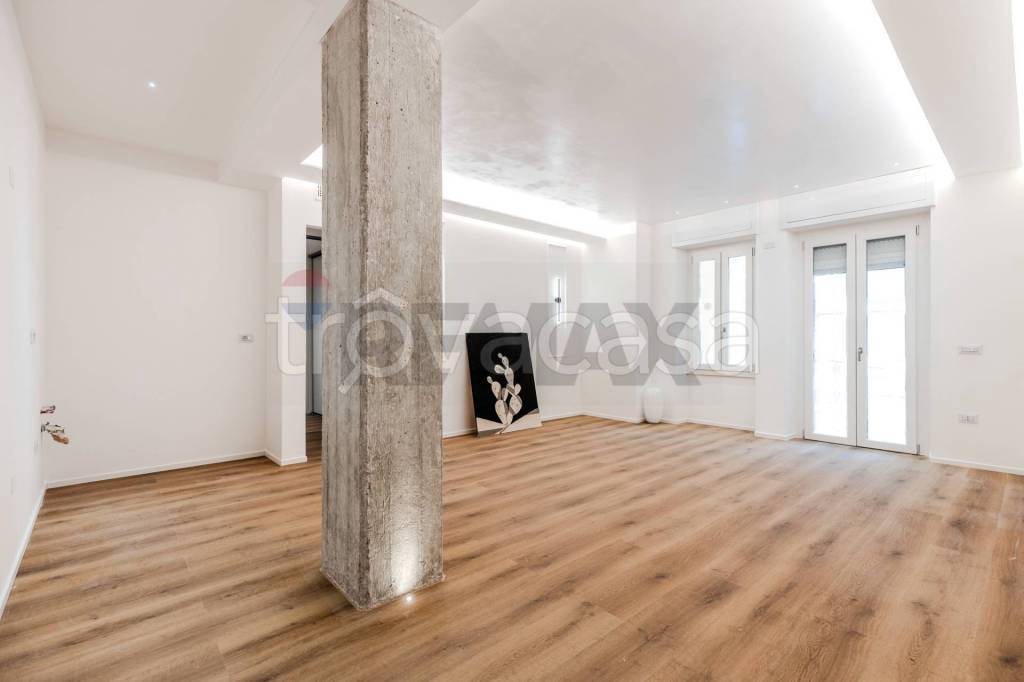 appartamento in vendita a Cagliari in zona Genneruxi