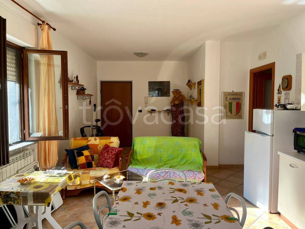 immagine annuncio 1 di 14