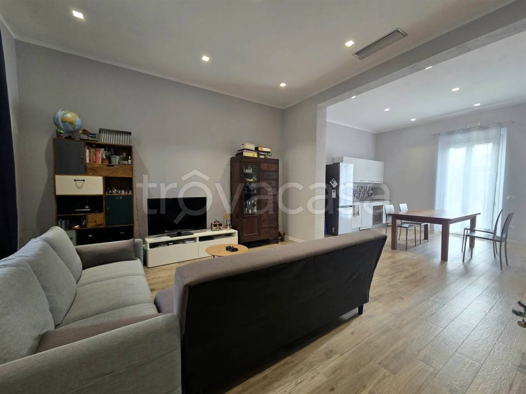 immagine annuncio 1 di 12