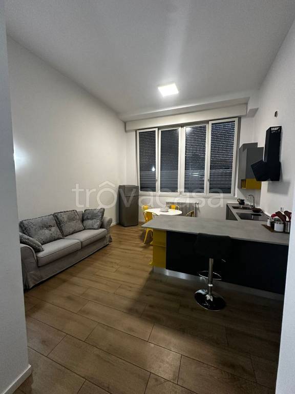 immagine annuncio 1 di 8