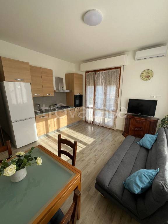 immagine annuncio 1 di 4