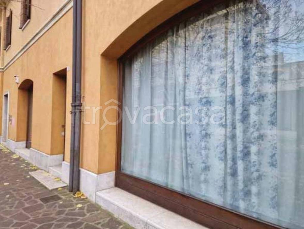 immagine annuncio 1 di 8