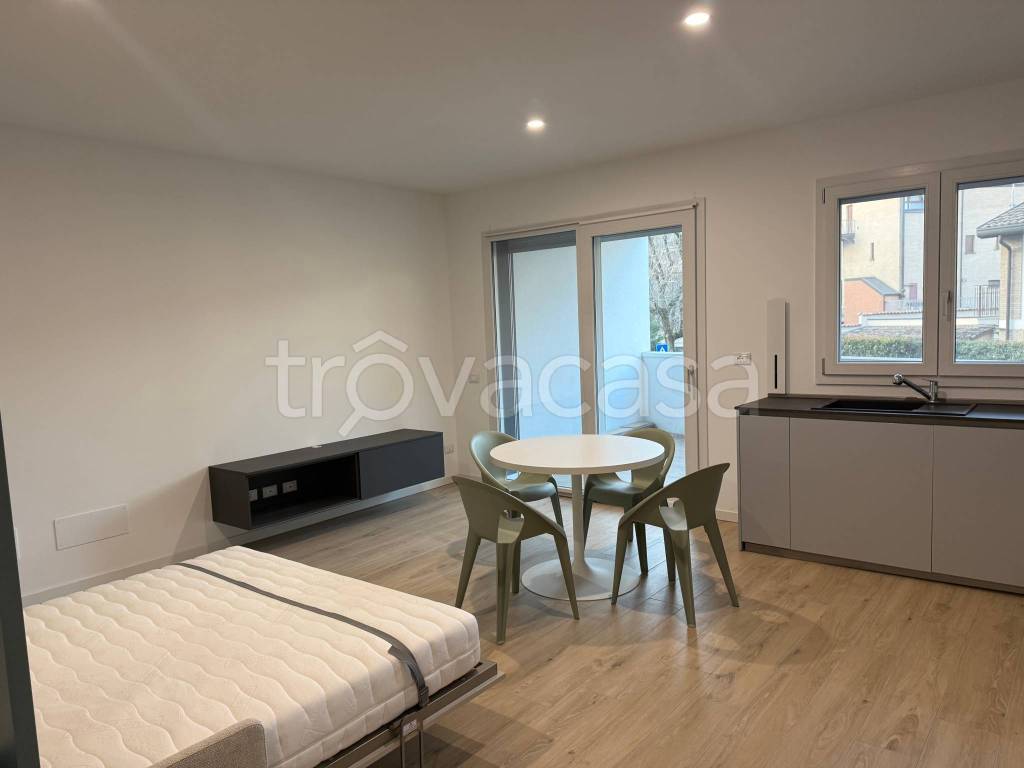 immagine annuncio 1 di 14