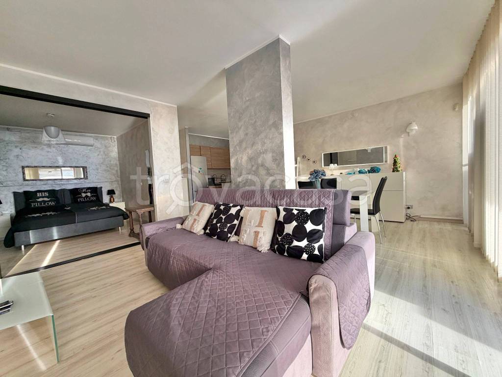 immagine annuncio 6 di 12