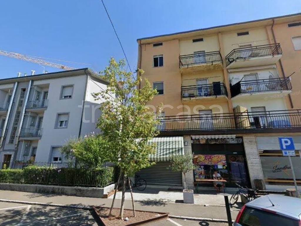 negozio in vendita a Romano di Lombardia