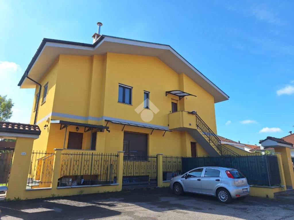 immagine annuncio 1 di 15