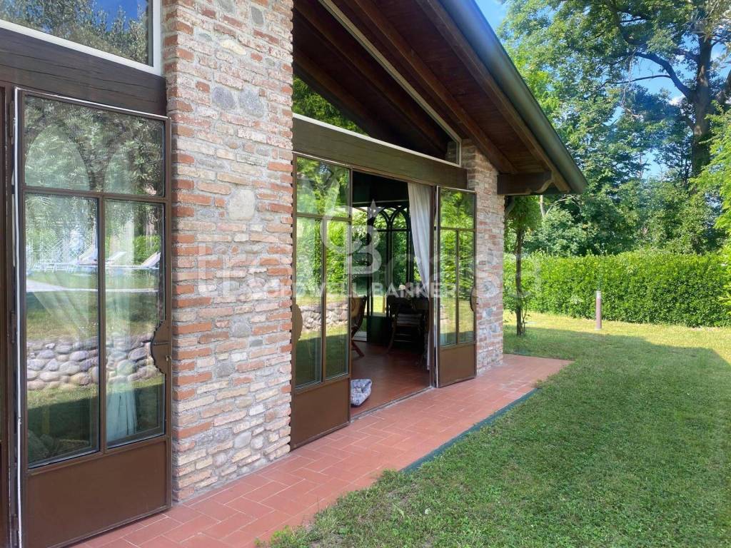 casa indipendente in vendita a Castiglione delle Stiviere