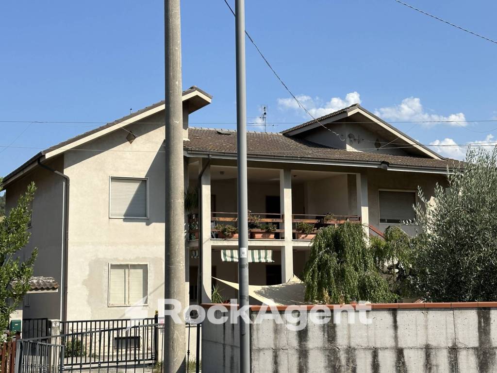 appartamento in vendita ad Alanno