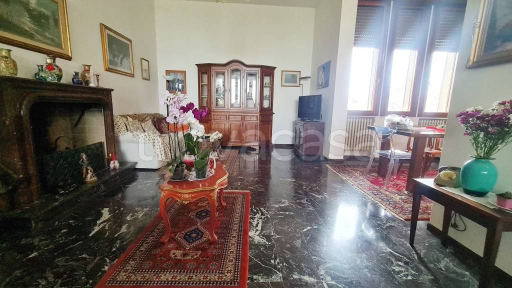 immagine annuncio 1 di 9