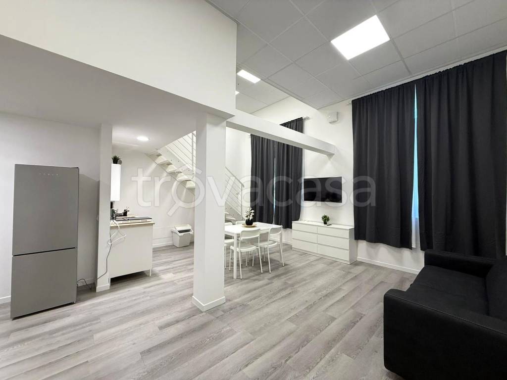 immagine annuncio 1 di 14