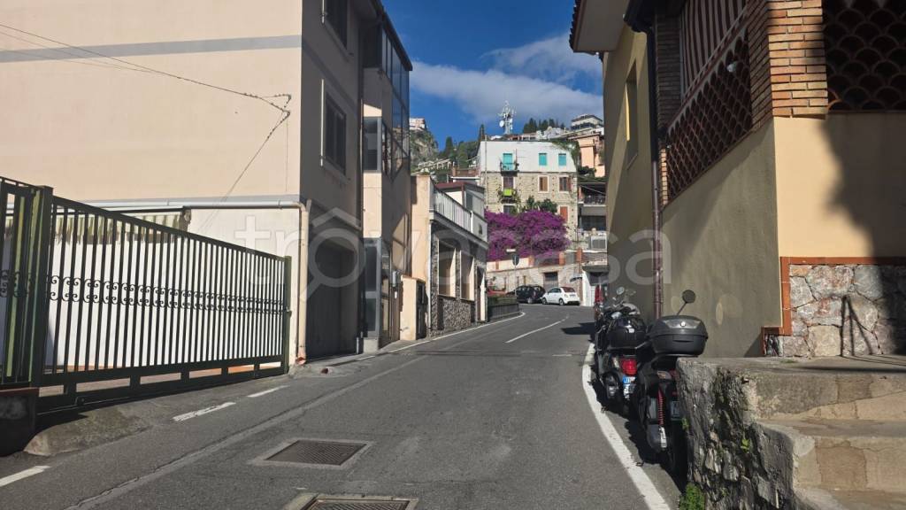 casa indipendente in vendita a Taormina