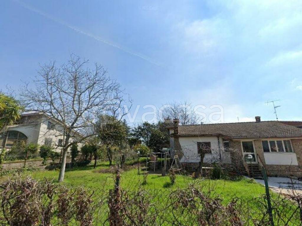 terreno edificabile in vendita a Lariano