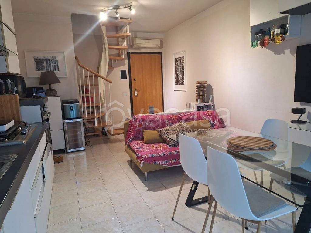 immagine annuncio 1 di 9