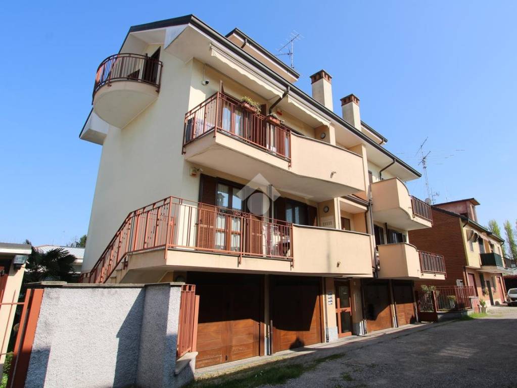 immagine annuncio 1 di 15