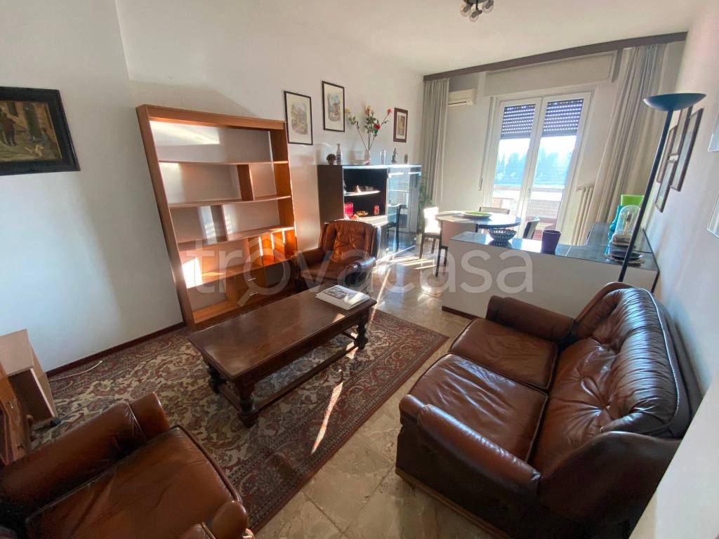 immagine annuncio 1 di 8