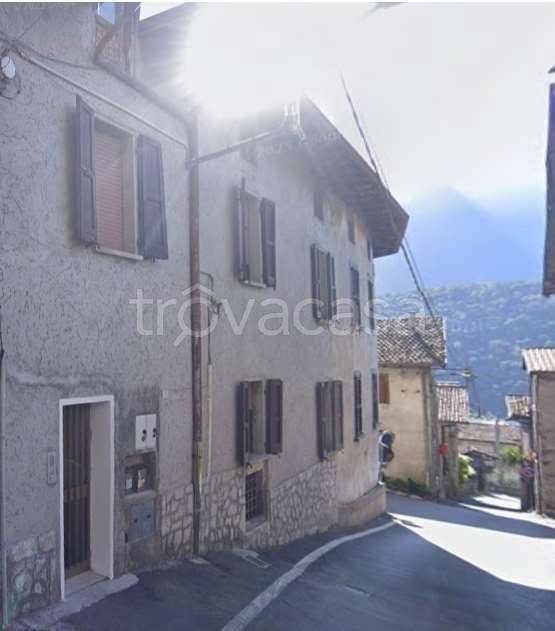 appartamento in vendita a Darfo Boario Terme in zona Erbanno