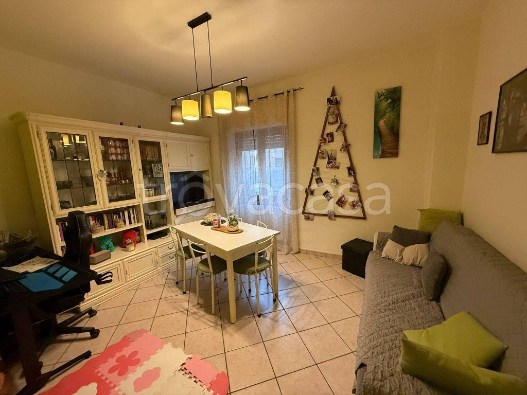 immagine annuncio 1 di 14