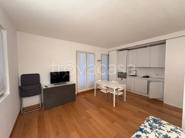 immagine annuncio 2 di 8