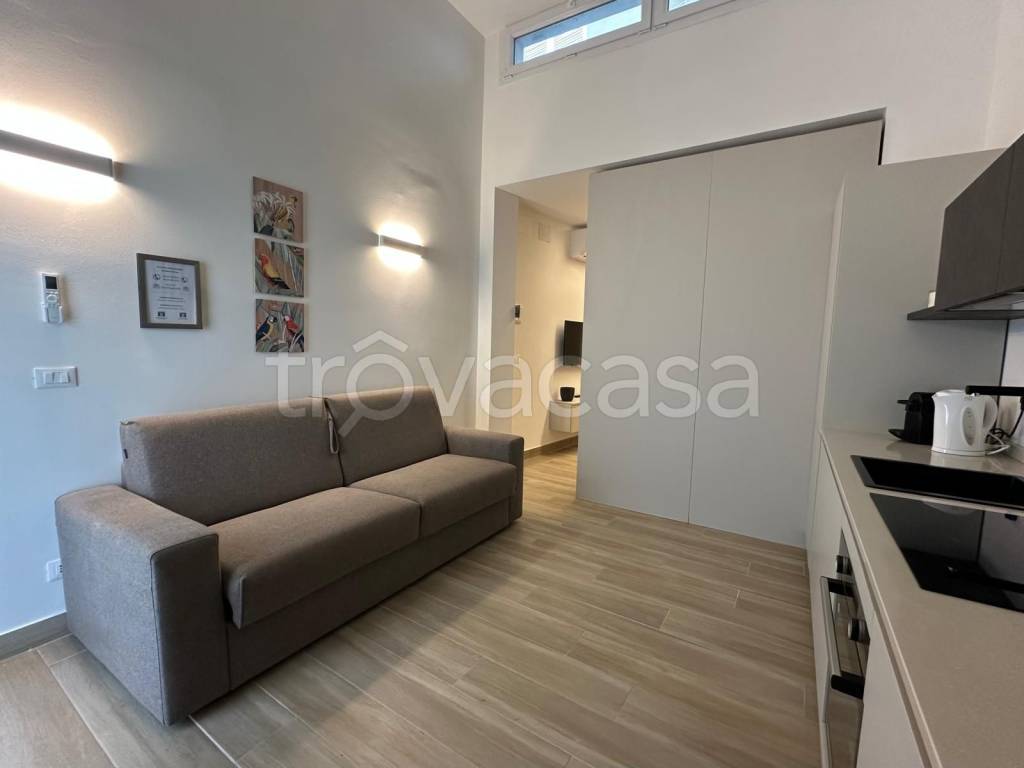 immagine annuncio 1 di 8