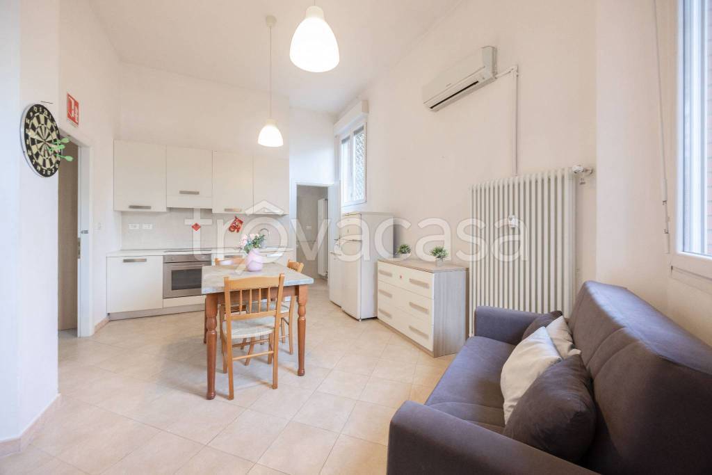 appartamento in vendita a Bologna in zona Saffi