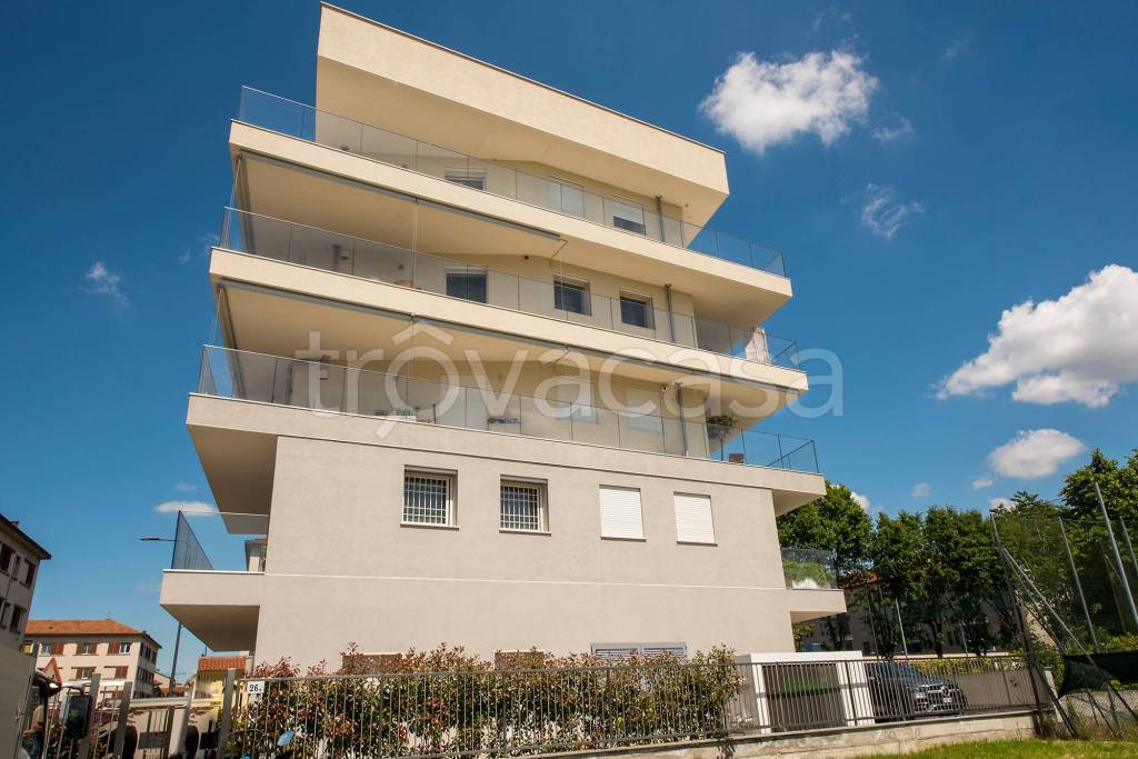 immagine annuncio 11 di 12