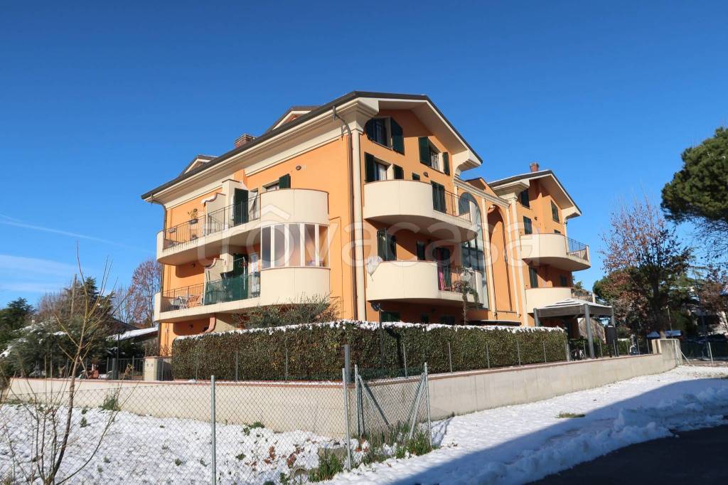 immagine annuncio 1 di 8