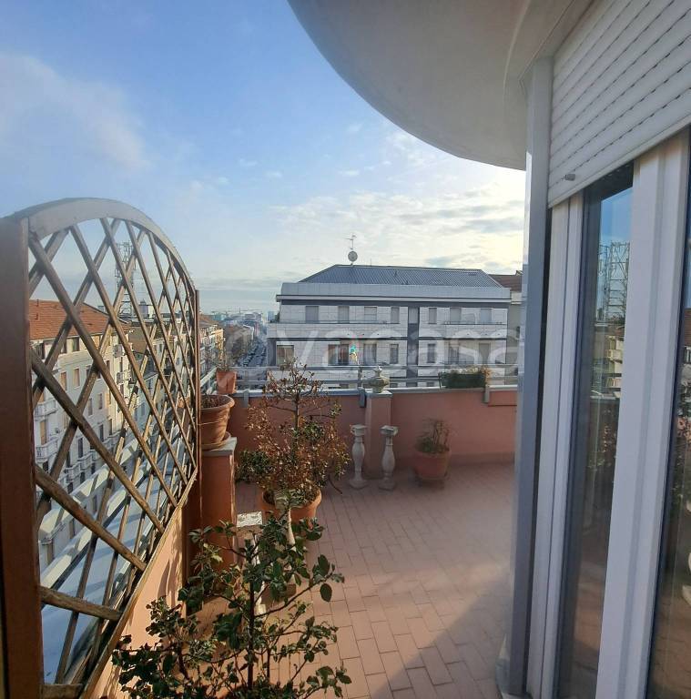 immagine annuncio 11 di 12