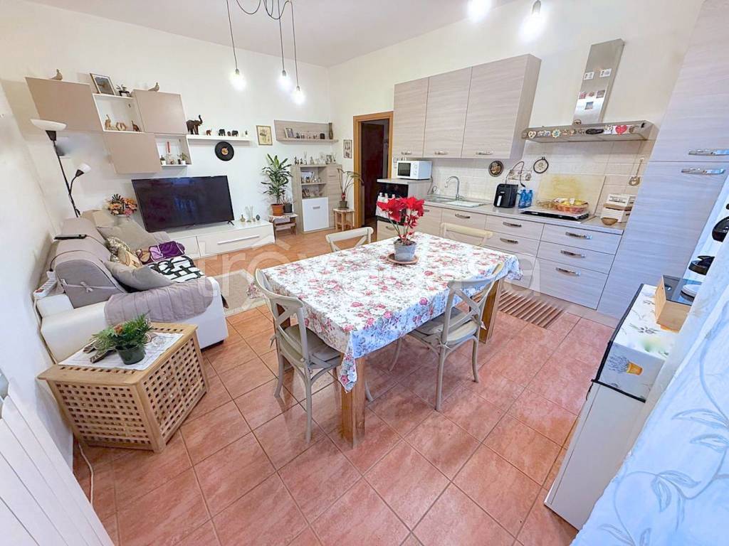 immagine annuncio 1 di 14