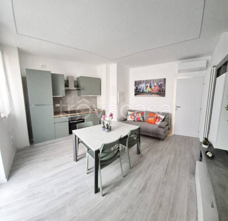 immagine annuncio 1 di 14