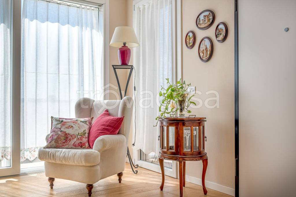 immagine annuncio 5 di 8