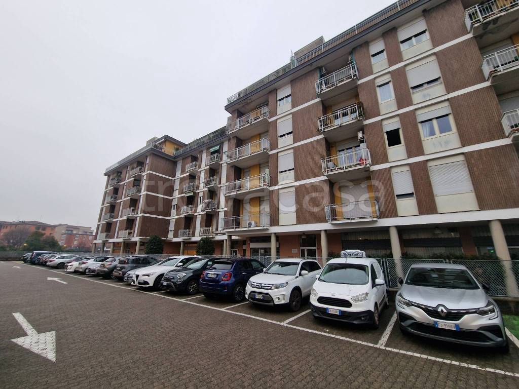 immagine annuncio 2 di 4