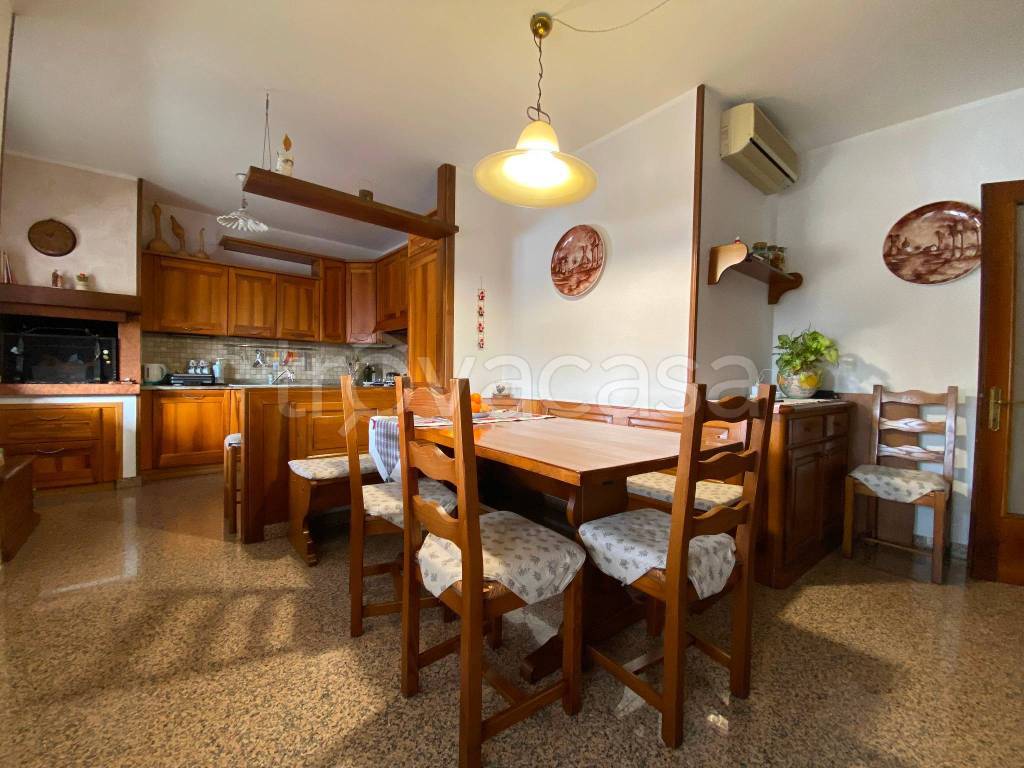 immagine annuncio 1 di 8