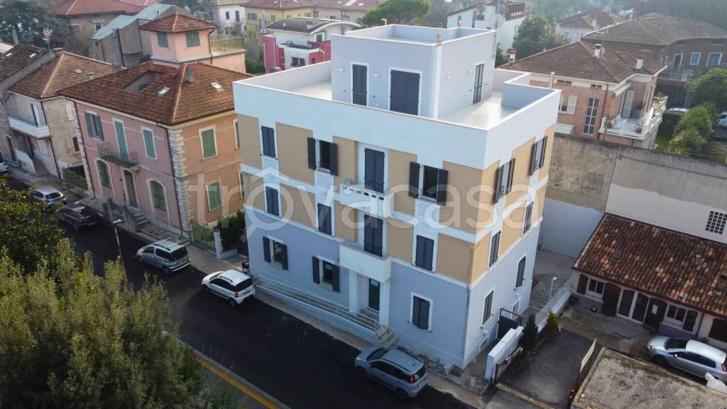 immagine annuncio 1 di 9