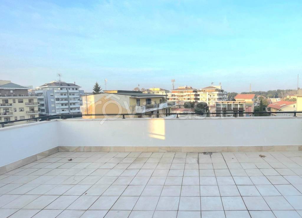 appartamento in vendita a Pescara in zona Pineta