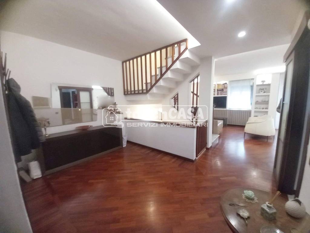 immagine annuncio 4 di 8