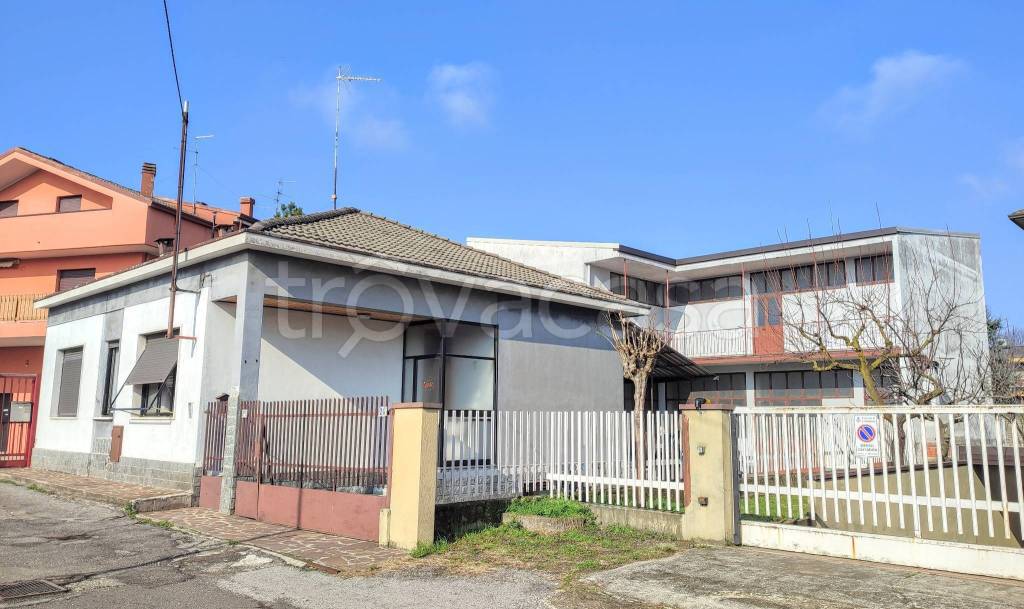 immagine annuncio 1 di 9