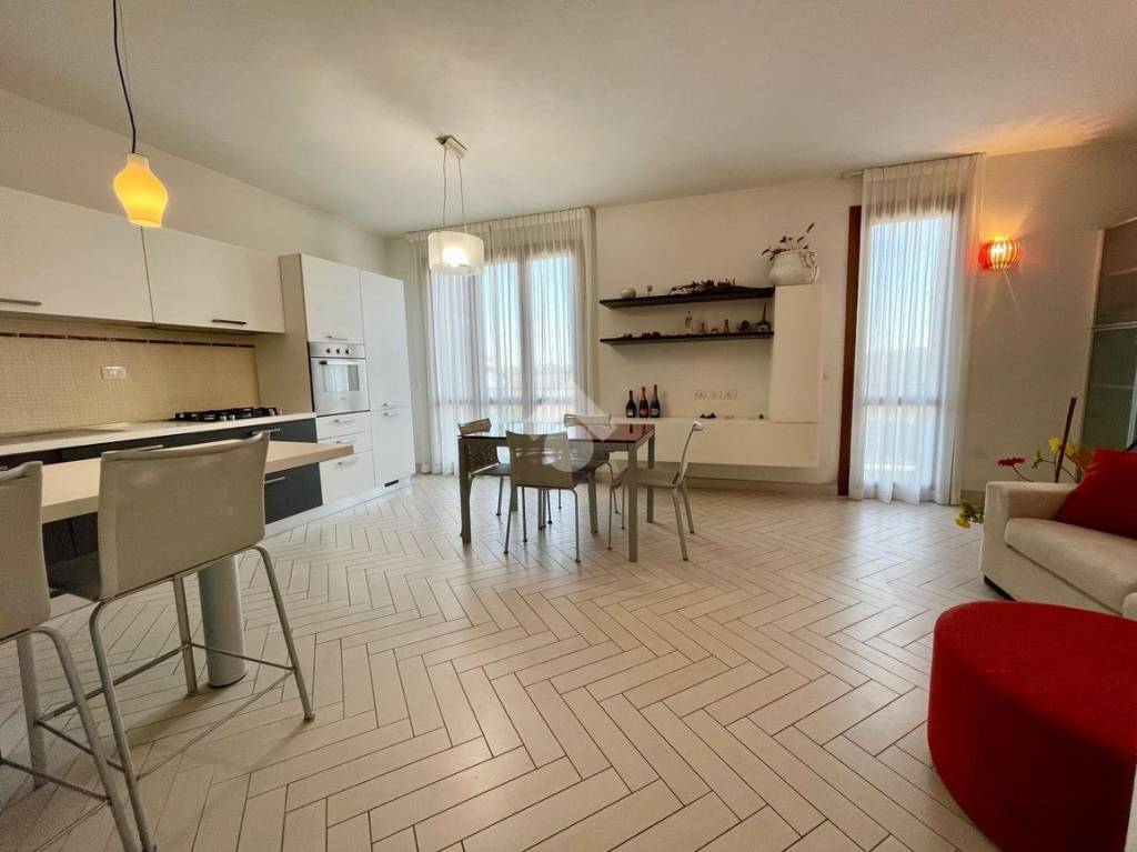 immagine annuncio 1 di 14