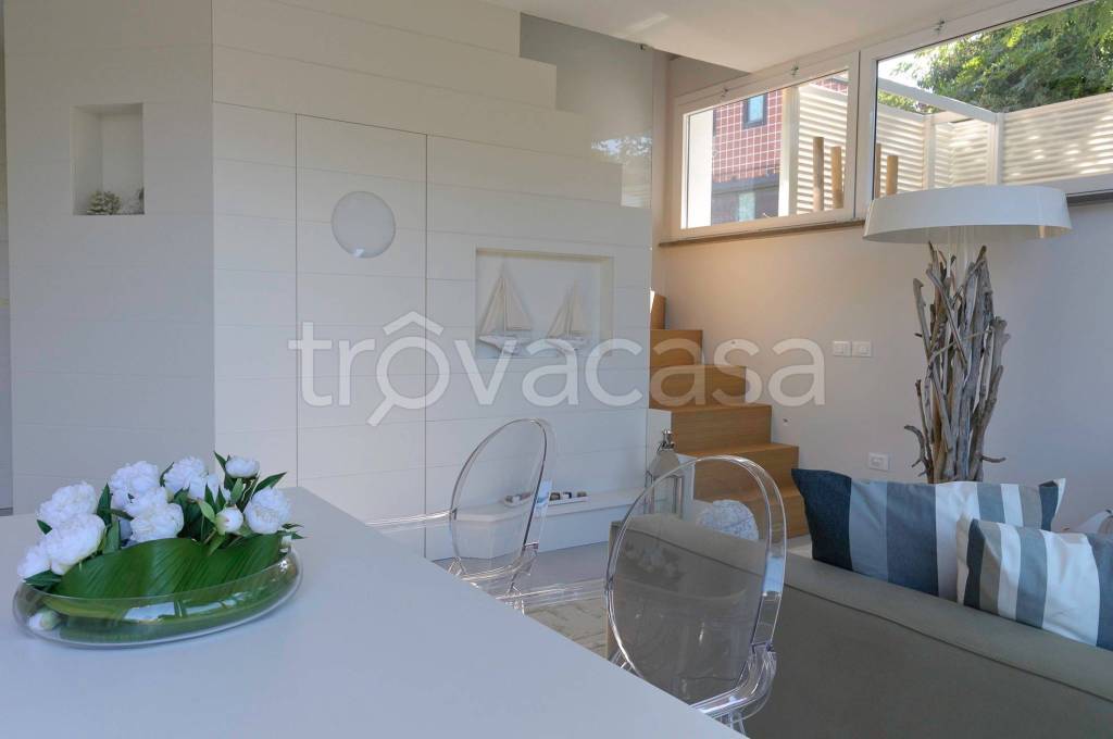 immagine annuncio 2 di 12