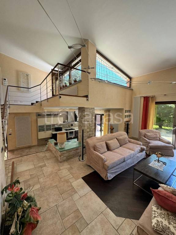 immagine annuncio 1 di 9