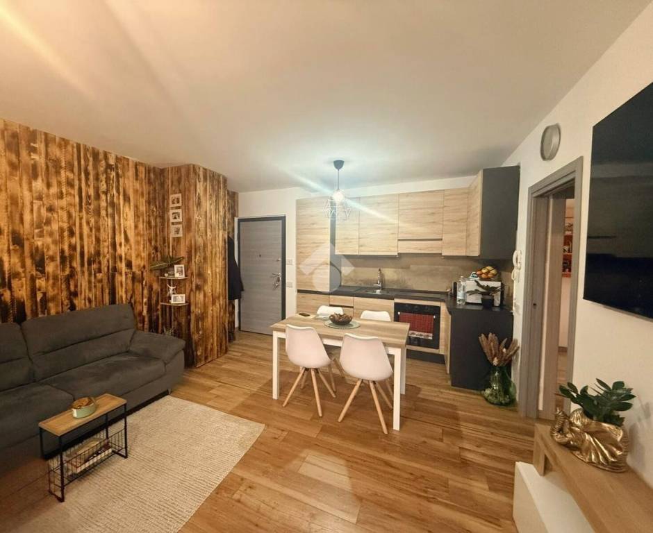 immagine annuncio 1 di 8